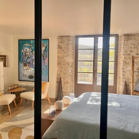 Bed & Breakfast Maison Aurifat 3*