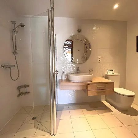 Alojamento de Acomodação e Pequeno-almoço Le Songe D'atys *